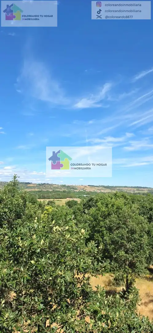 Houses for sale in Sariegos  with Air Conditioner, Heating and Private garden