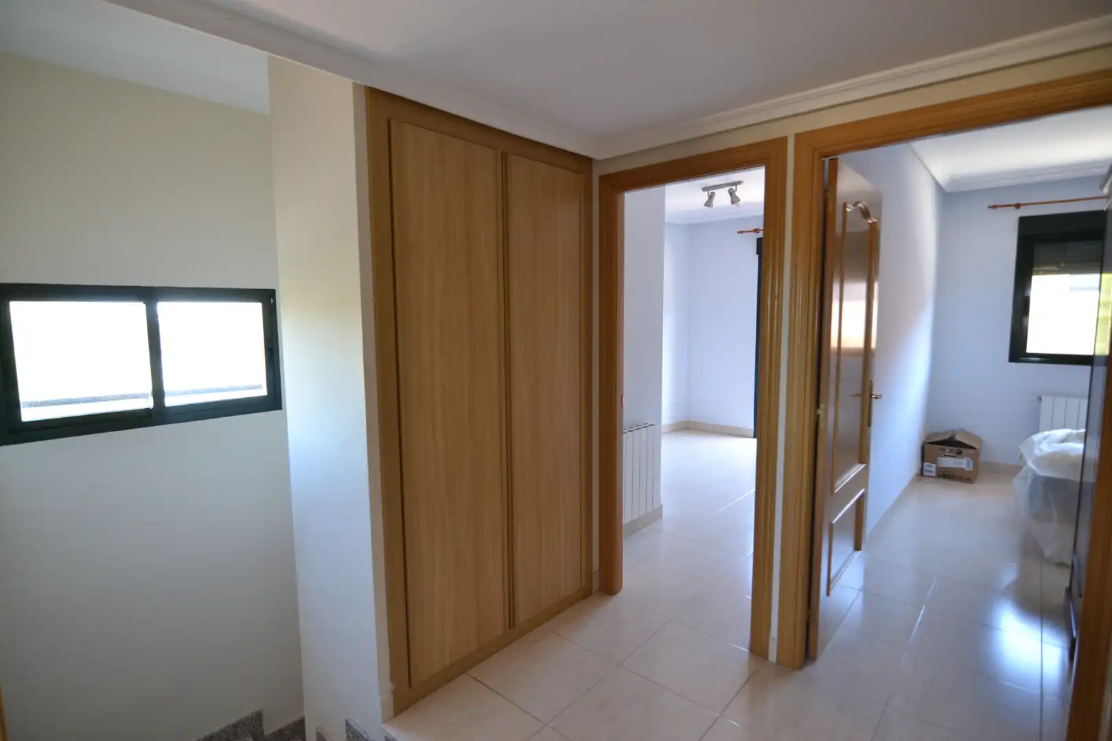 Einfamilien-Reihenhaus zur Miete in Plasencia mit Klimaanlage, Heizung und Terrasse