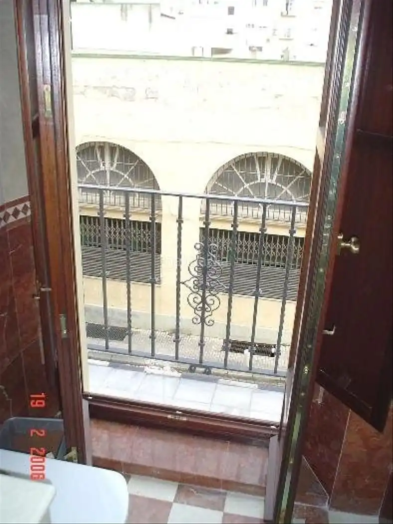 Appartamento con ascensore in affitto a Paseo de Cristóbal Colón 7, imagen 3