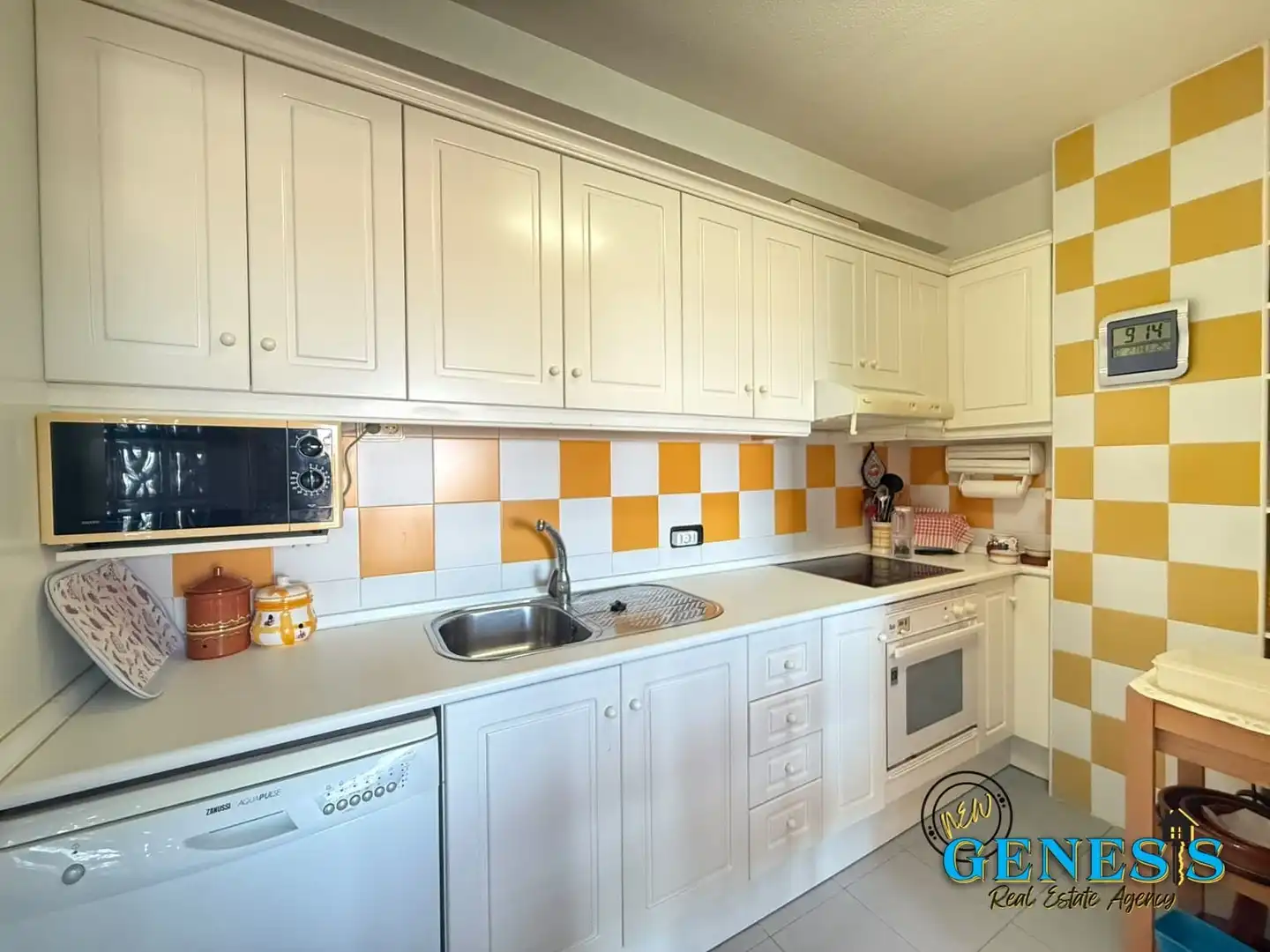 Cocina de Ático en venta en Orihuela con Aire acondicionado, Terraza y Amueblado