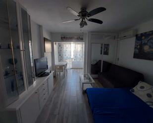 Living room of Study to rent in Benalmádena  with Air Conditioner, Terrace and Swimming Pool