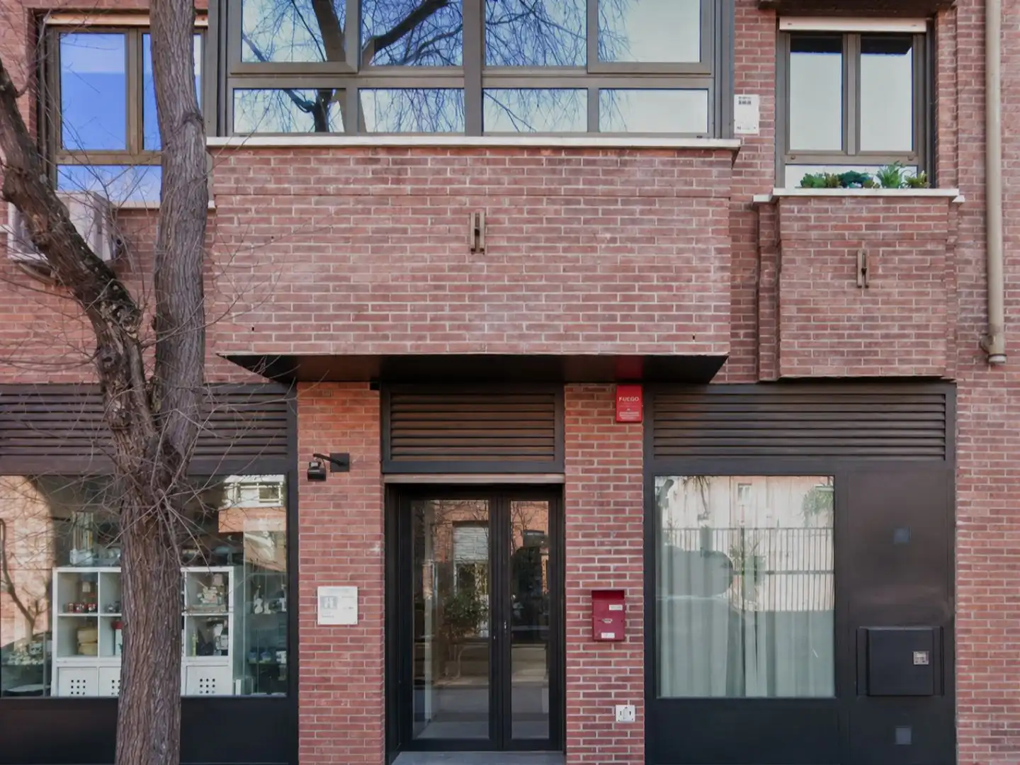 Außenansicht von Geschaftsraum zur Miete in Tres Cantos mit Heizung