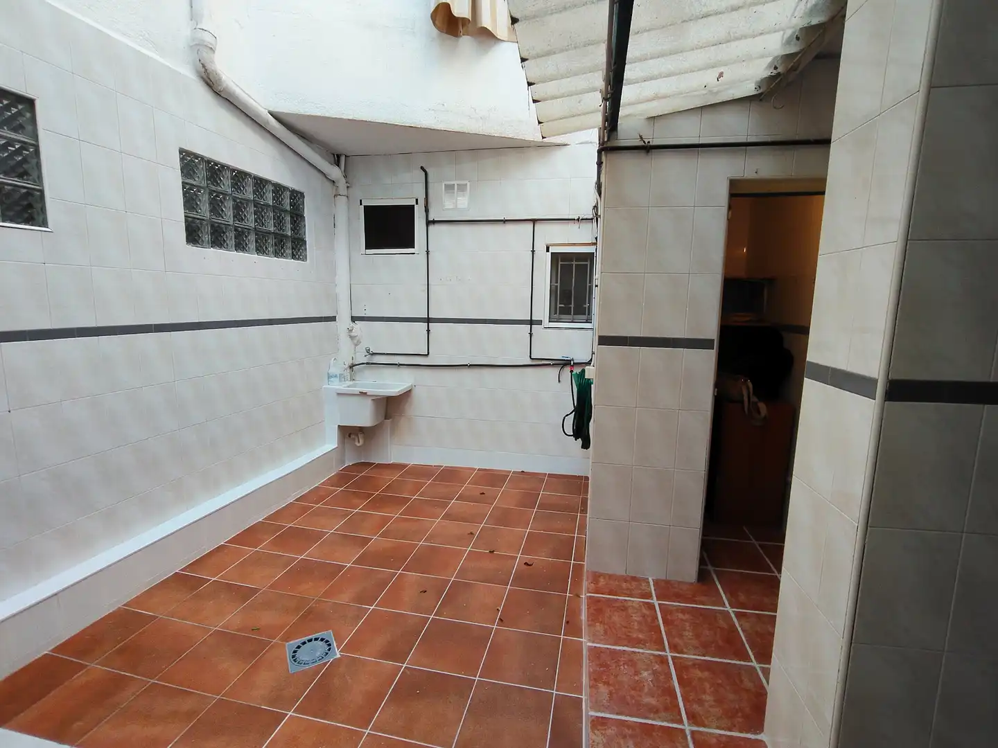 Piso en venta en Ripollet con Calefacción, Parquet y Terraza