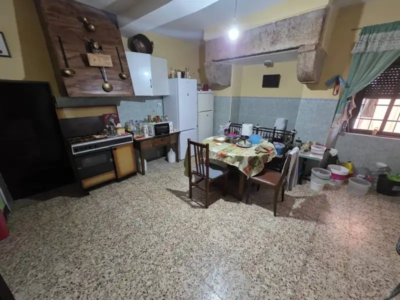 Cuina de Casa o xalet en venda en La Granja  amb Jardí privat i Moblat