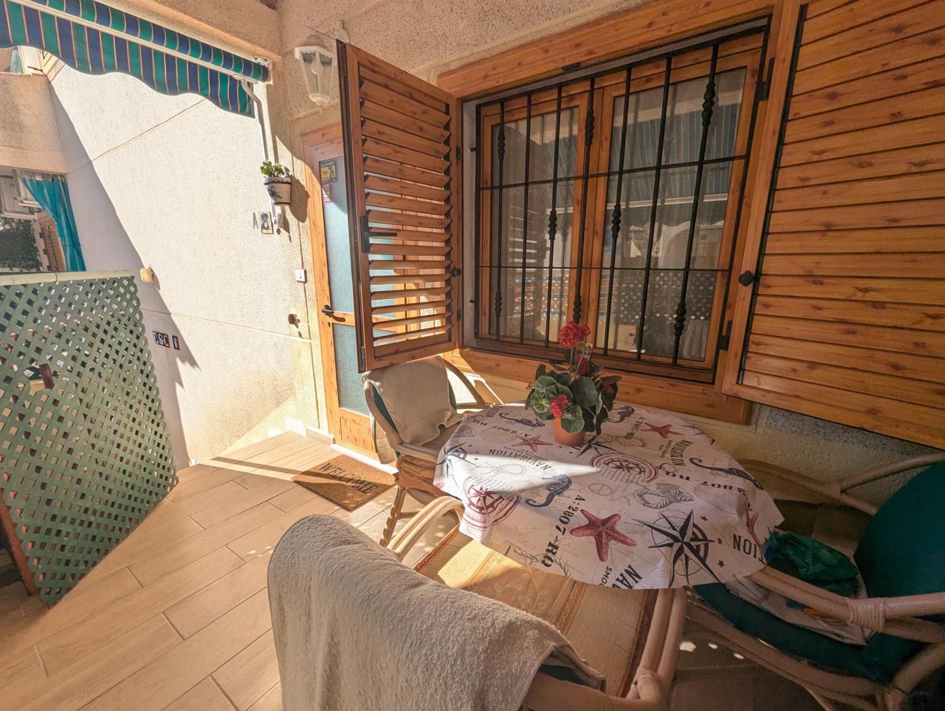 Terrassa de Dúplex en venda en Torrevieja amb Terrassa, Moblat i Balcó