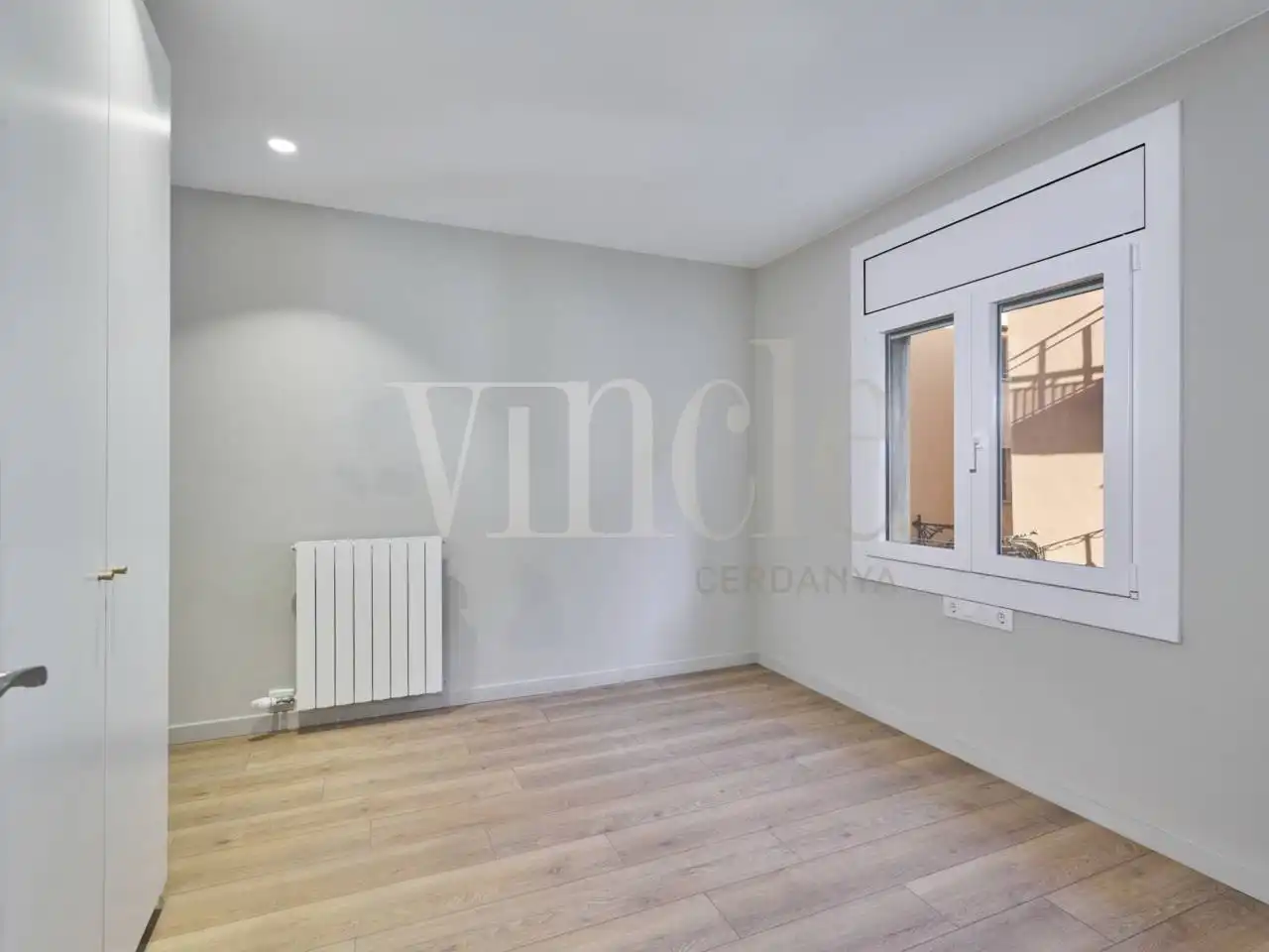 Dormitori de Apartament en venda en Puigcerdà amb Calefacció i Parquet