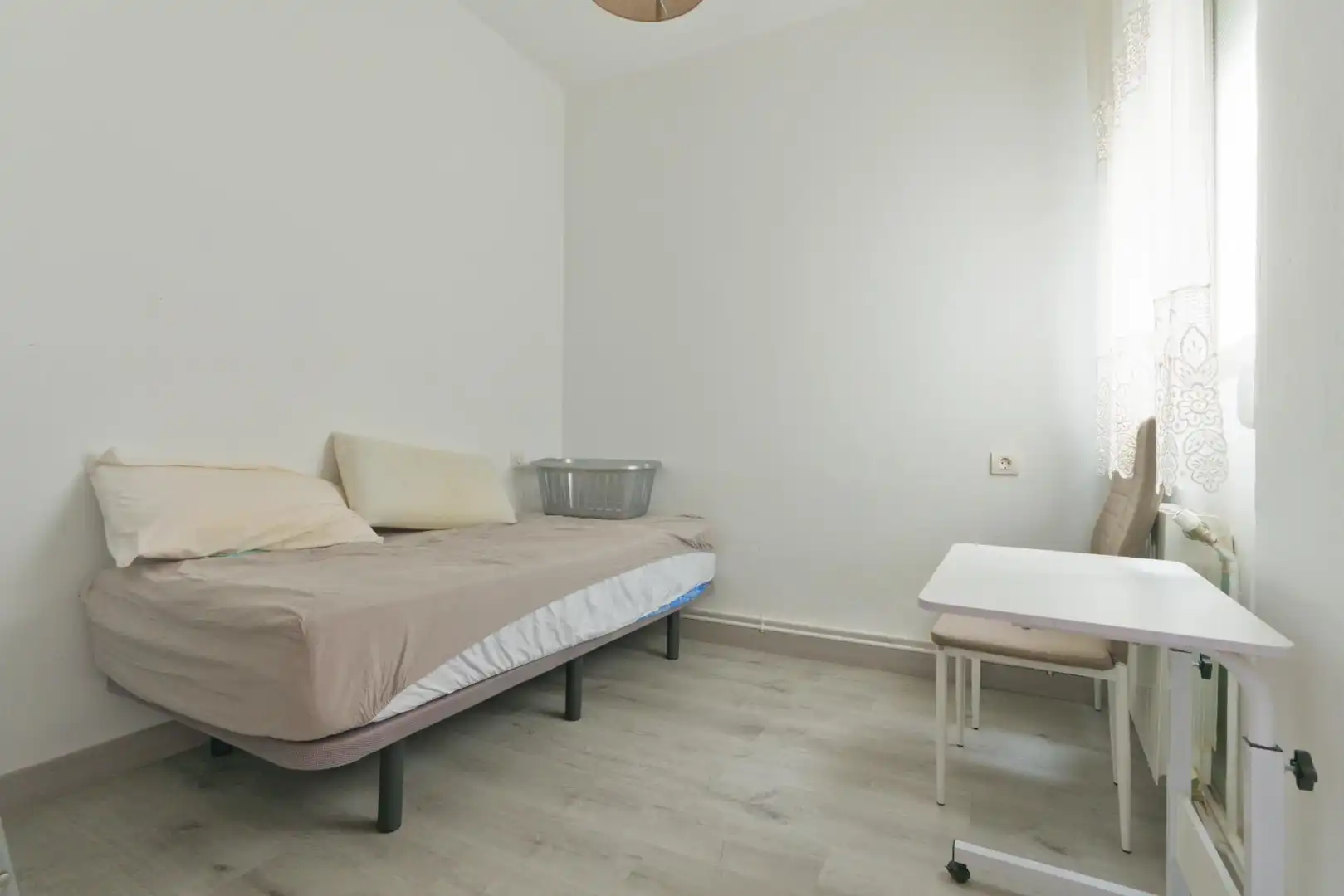 Schlafzimmer von Wohnung zum Verkauf in Granada mit Klimaanlage, Heizung und Möbliert