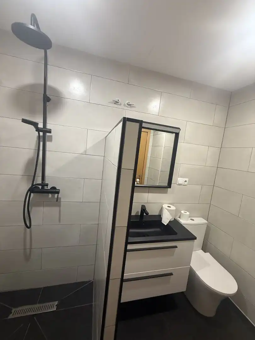 Badezimmer von Haus oder Chalet zum Verkauf in Fuente de Piedra mit Klimaanlage, Privatgarten und Terrasse