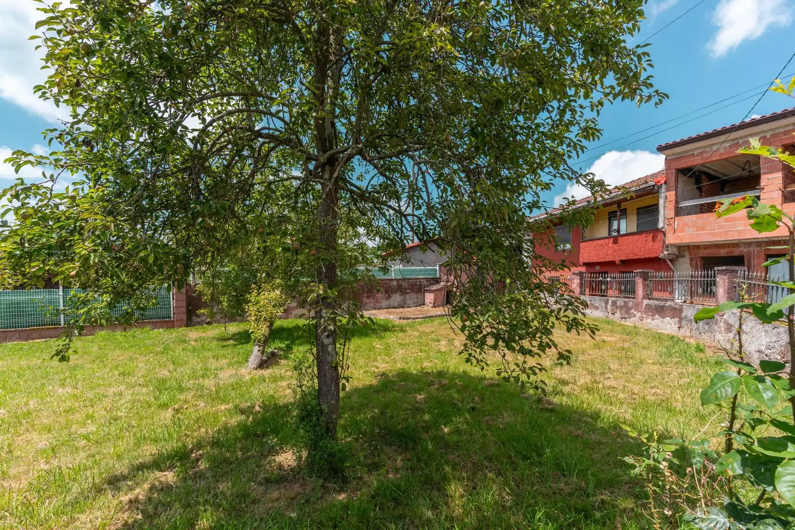 Casa o xalet en venda en Bimenes amb Calefacció, Jardí privat i Terrassa