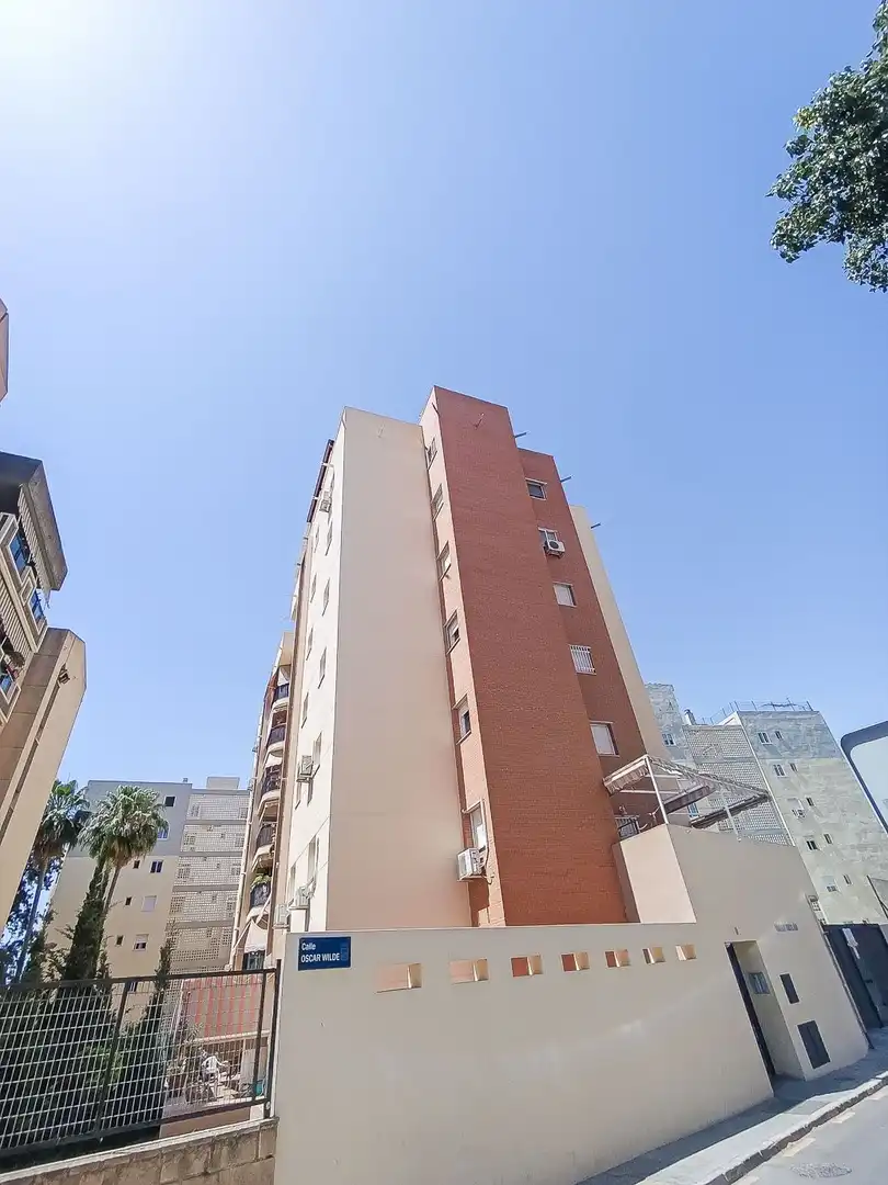 Außenansicht von Wohnung zum Verkauf in Málaga mit Klimaanlage, Terrasse und Abstellraum