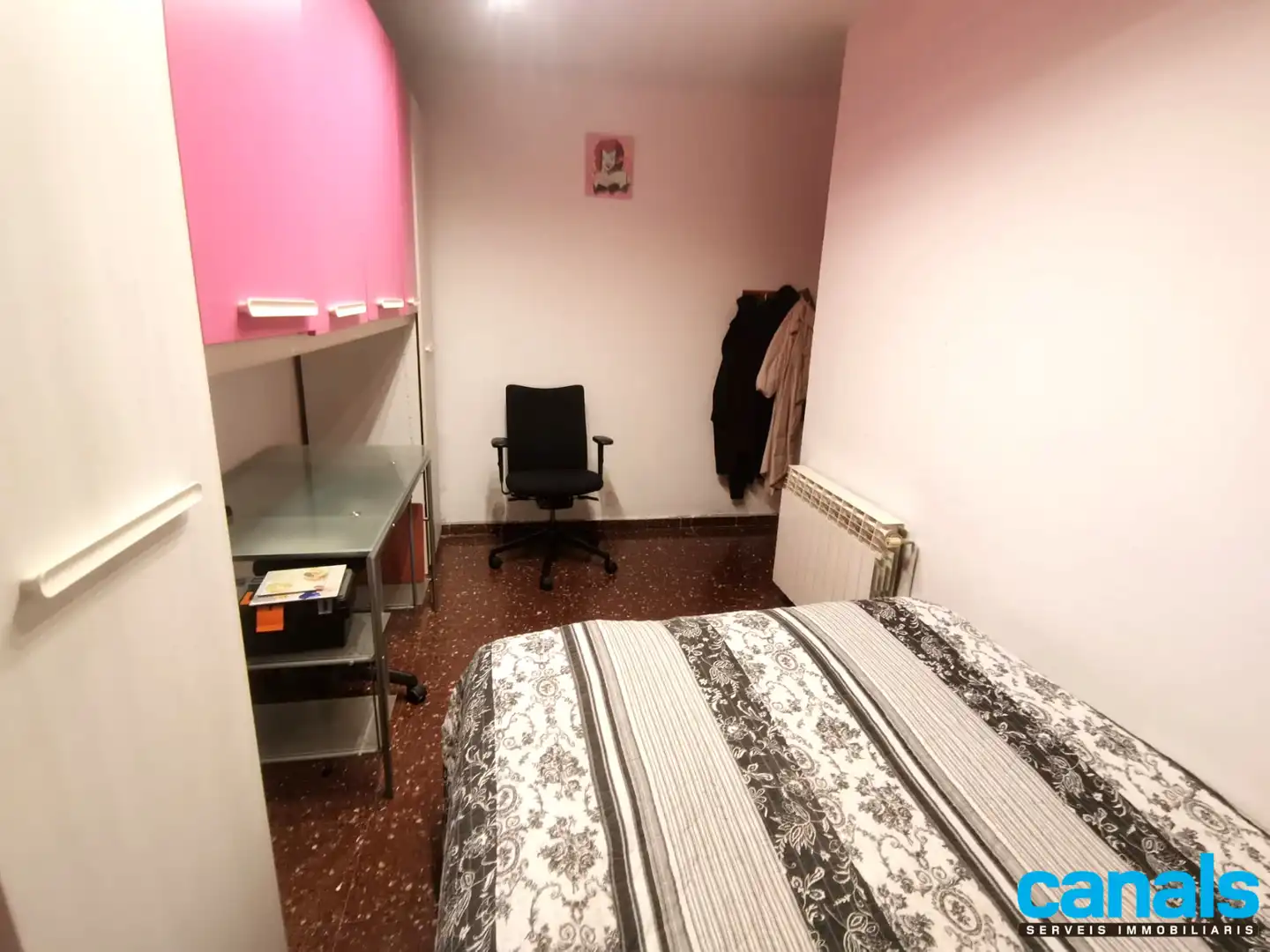 Habitación de Piso en venta en Cerdanyola del Vallès con Calefacción, Horno y Balcón