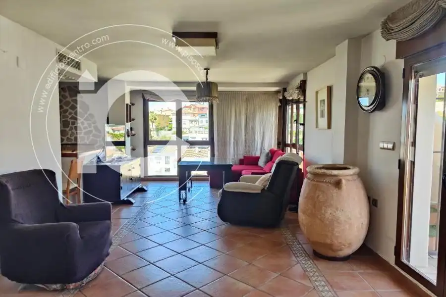Sala de estar de Casa o chalet de alquiler en Huétor Vega con Aire acondicionado y Jardín privado