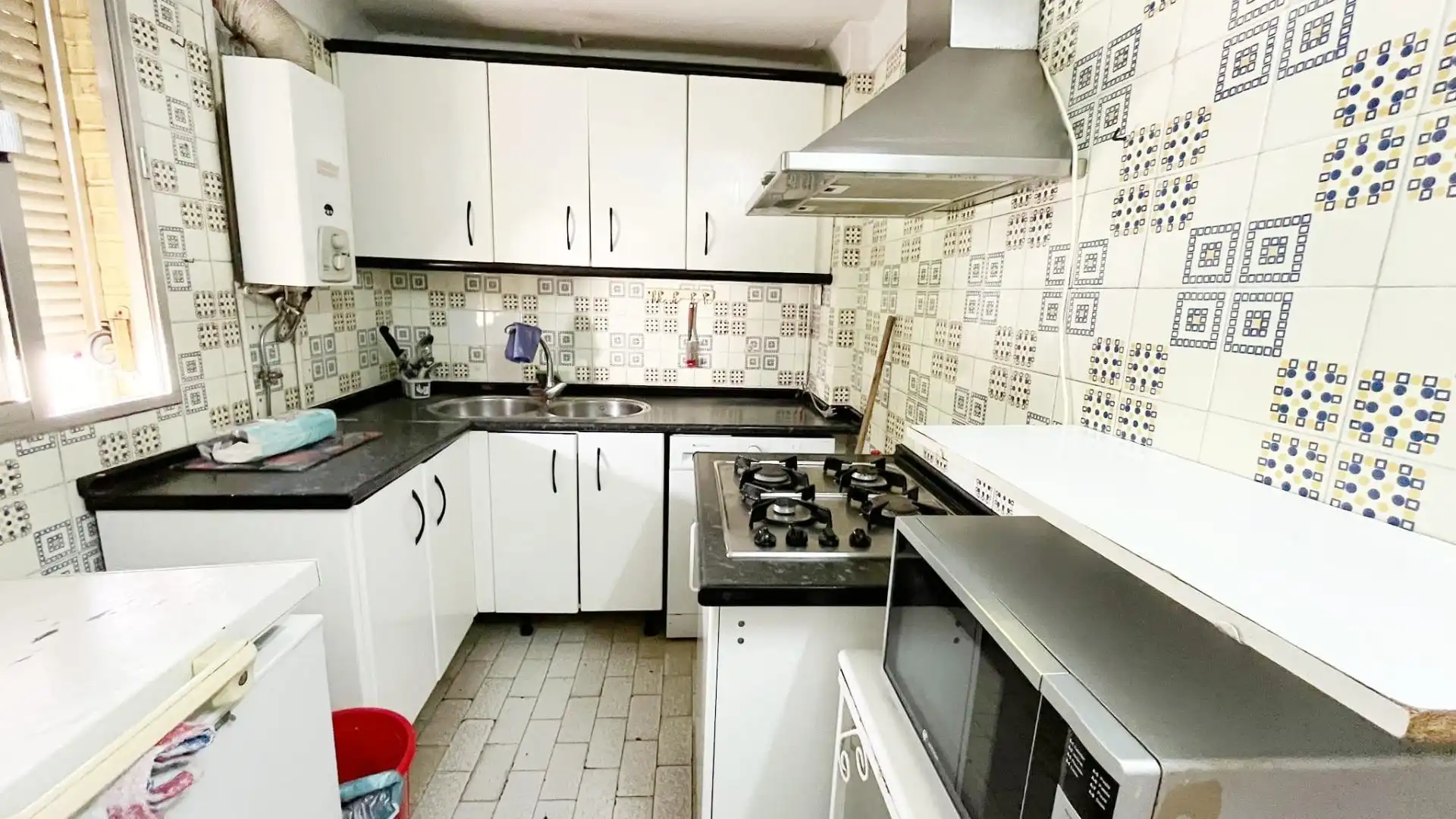 Kitchen of Flat for sale in Sevilla