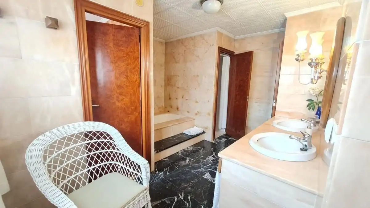 Chalet en venta en Plaza Castelar - Mercado Central, imagen 27