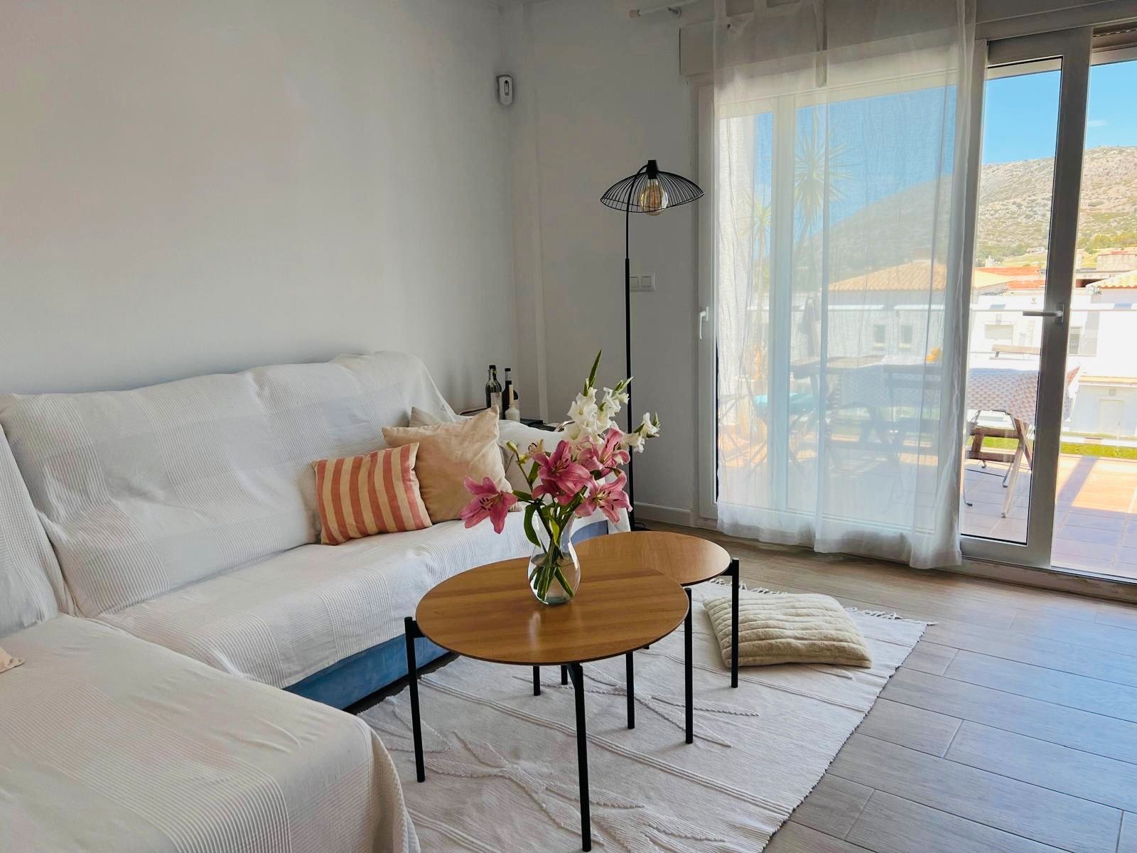 Living room of Apartment to rent in Dénia  with Air Conditioner, Heating and Terrace