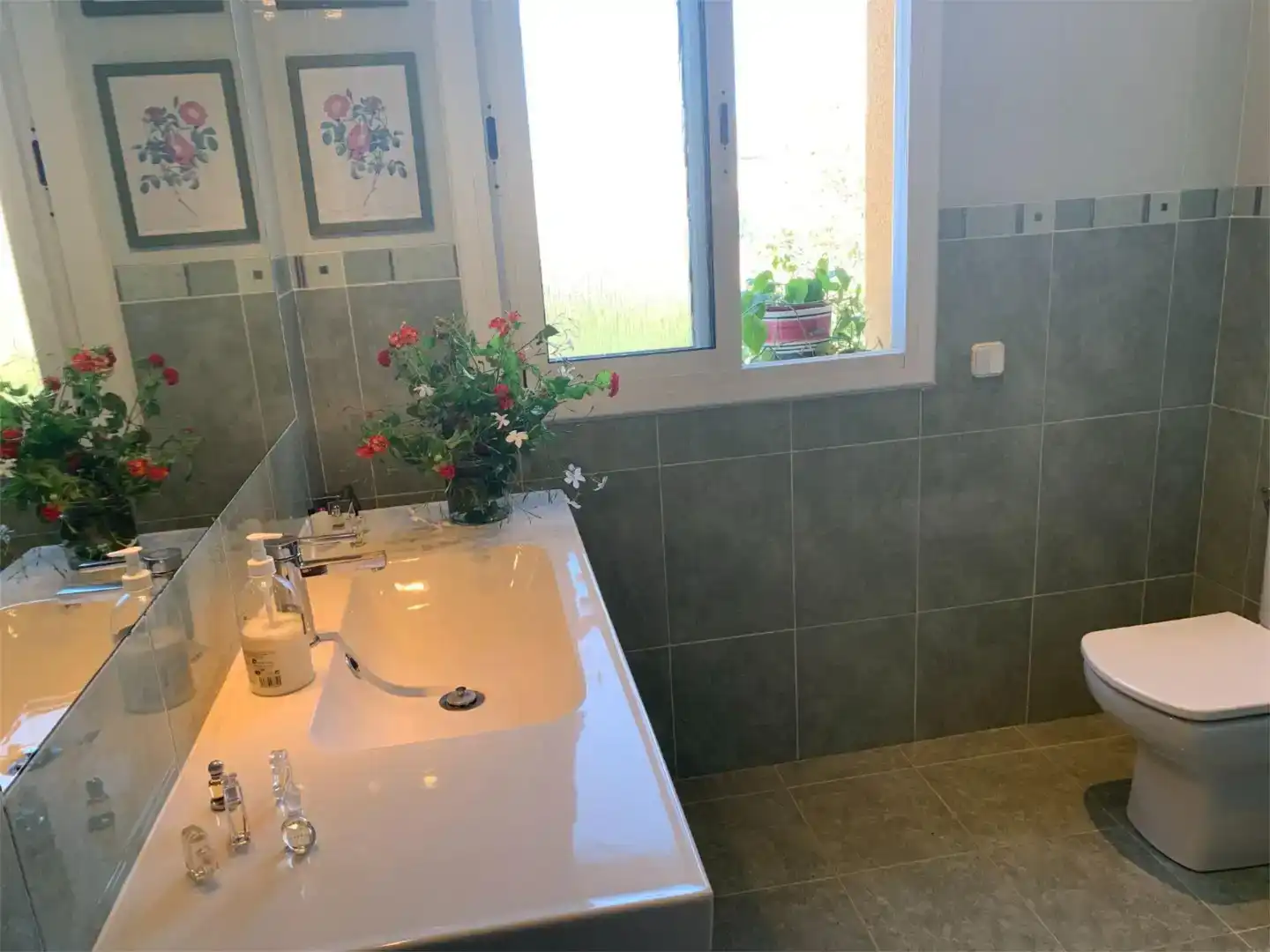 Baño de Piso en venta en Cubelles con Aire acondicionado, Jardín privado y Parquet