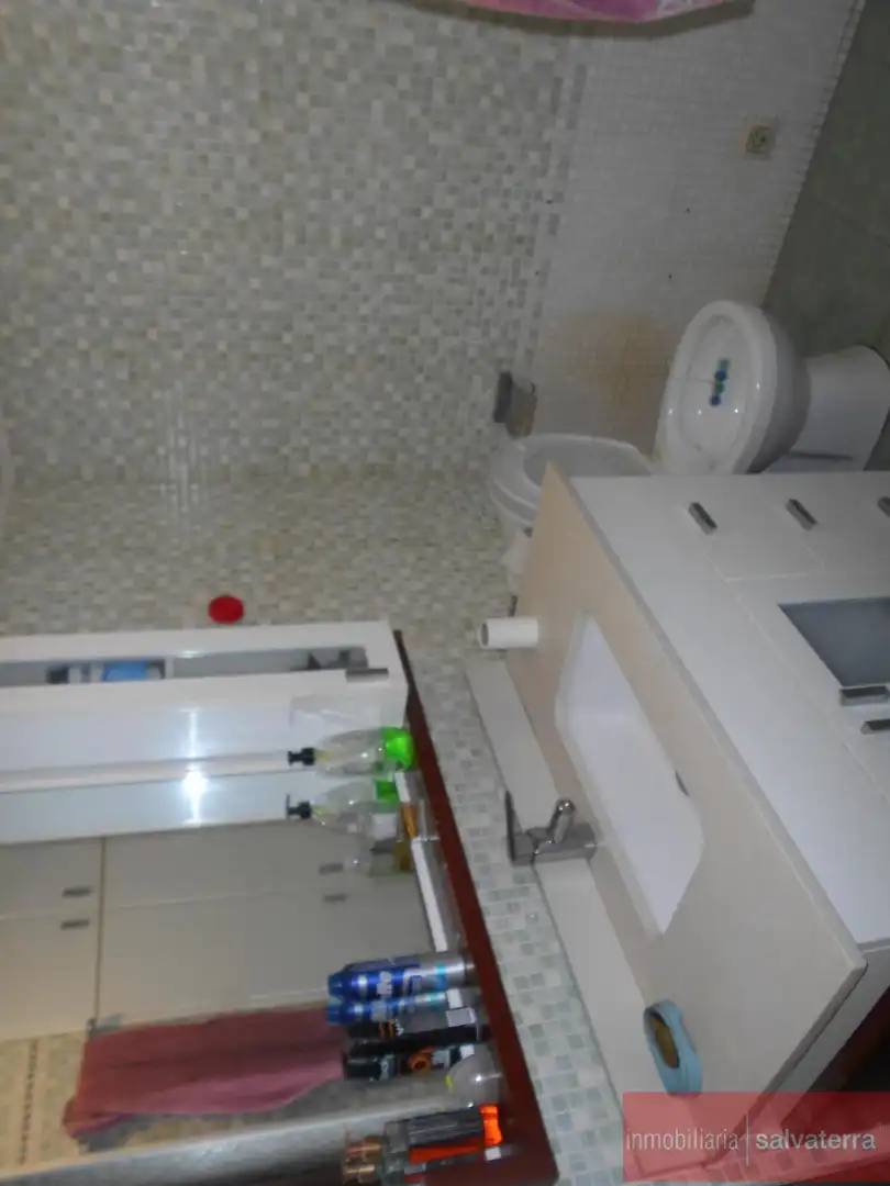 Bathroom of Flat for sale in Teis