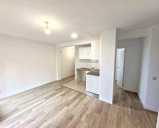 Bedroom of Apartment to rent in  Madrid Capital  with Oven and Pets allowed