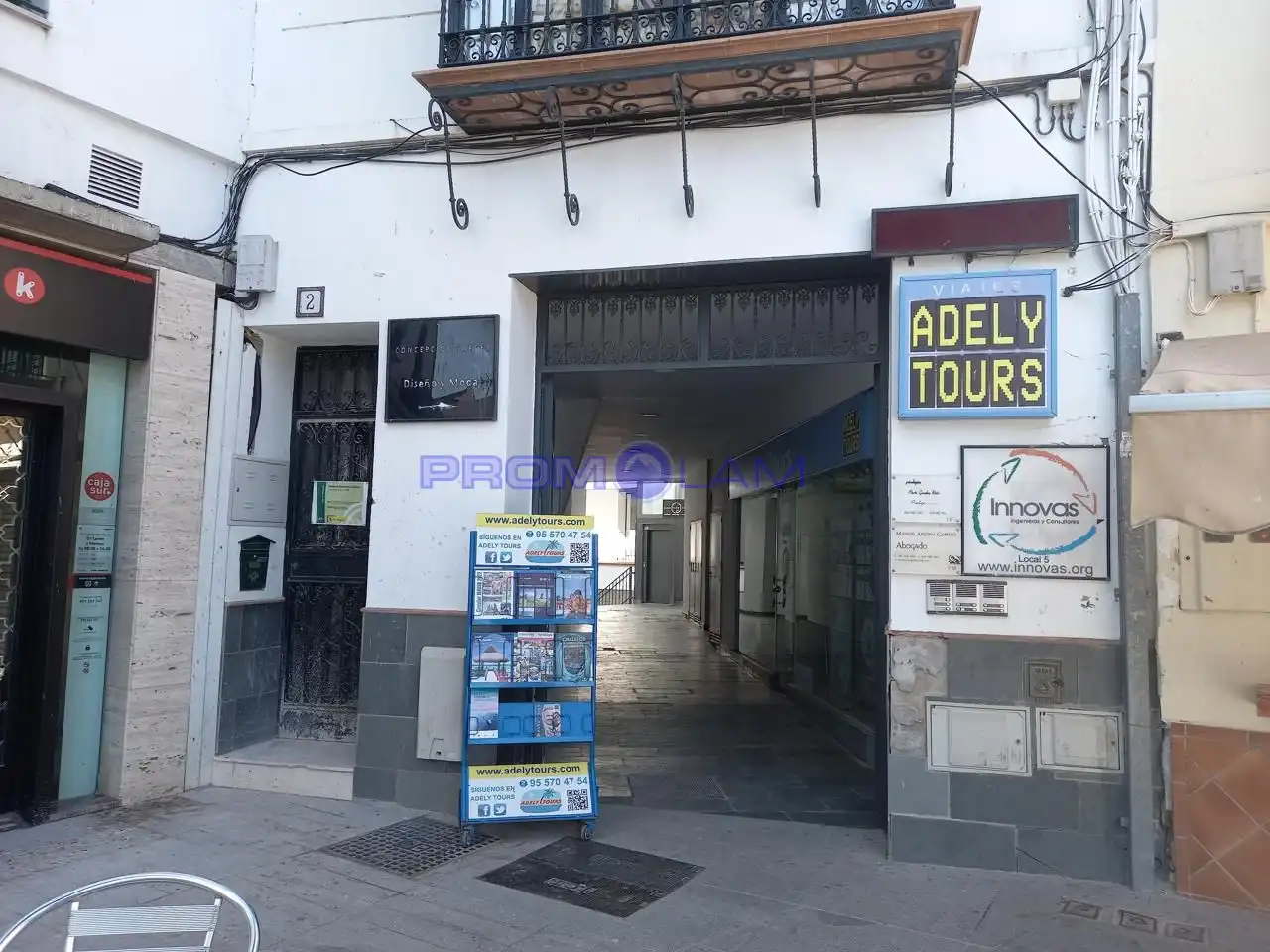 Gewerbefläche zum Verkauf in Plaza Virgen de los Reyes, imagen 2