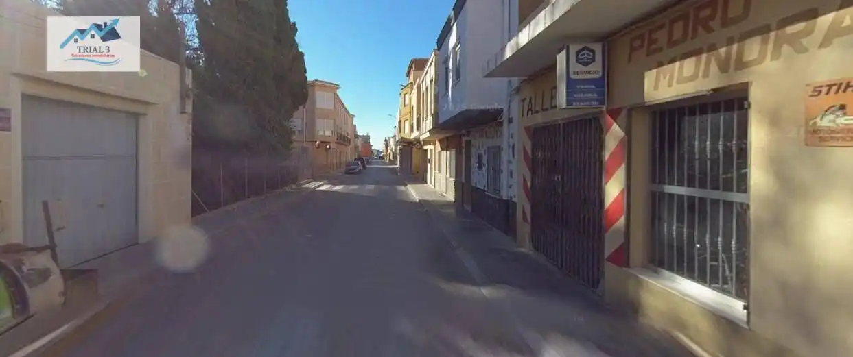 Adossat en venda a Avenida JOSE IZQUIERDO
