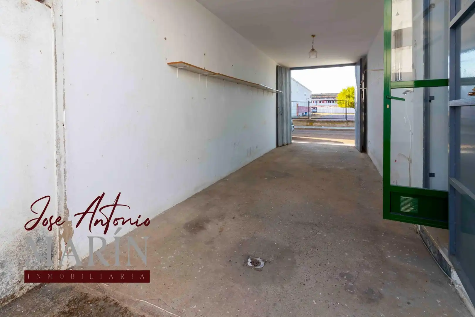 Exterior view of Houses for sale in Valdelacalzada
