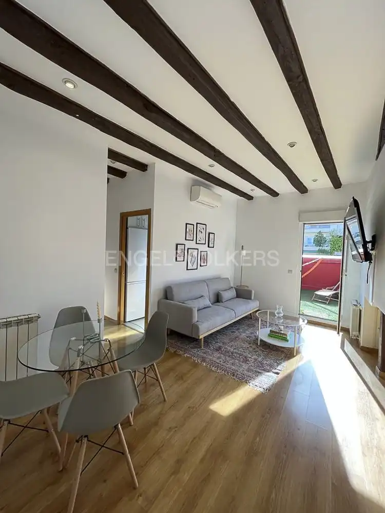 Living room of Attic for rent in  Madrid Capital  with Air Conditioner, Heating and Terrace