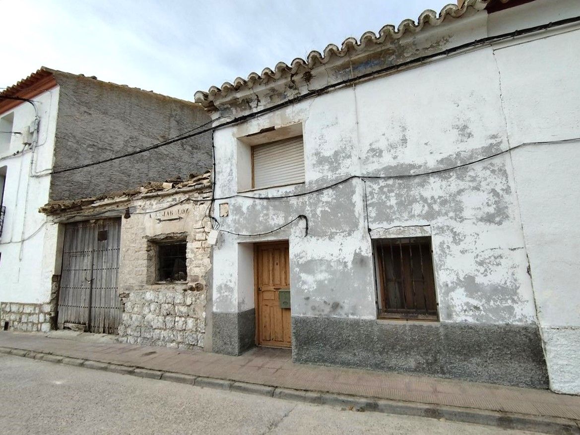 Single-family semi-detached for sale in Alta, Valfarta