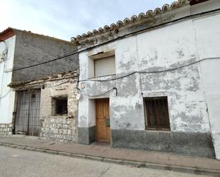 Vista exterior de Casa adosada en venda en Valfarta