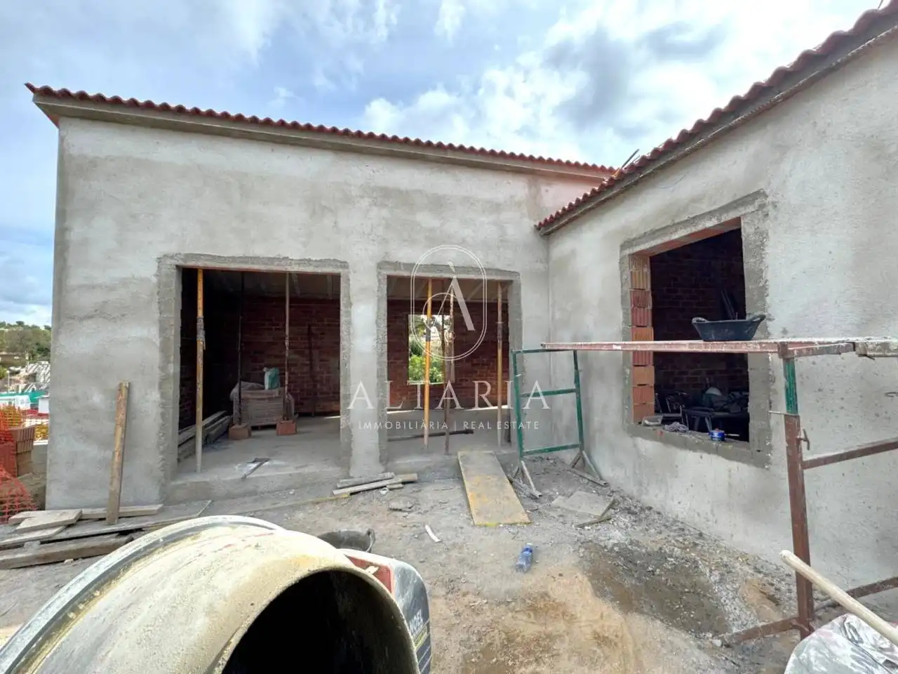 Casa con piscina en venta en Calle Empúries, imagen 4