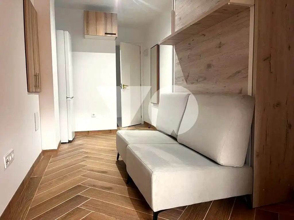 Living room of Study for rent in  Madrid Capital  with Air Conditioner, Heating and Furnished