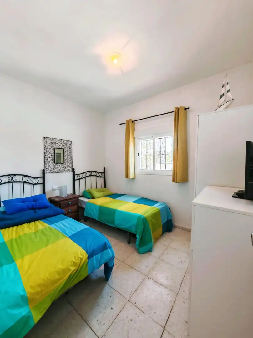 Habitación de Casa o chalet en venta en Medina Sidonia con Jardín privado, Piscina y Amueblado
