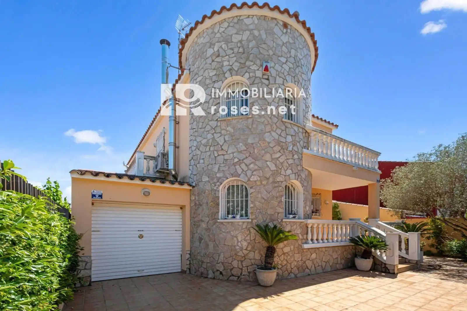 Casa con piscina in vendita a MAS NOU