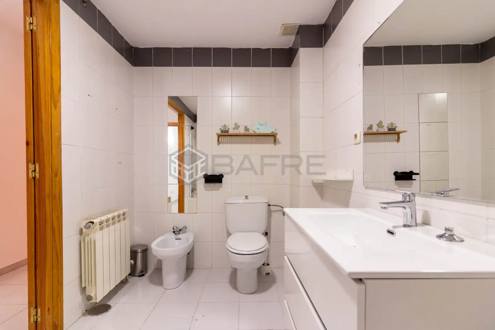 Bathroom of Flat for sale in Puente de Vallecas
