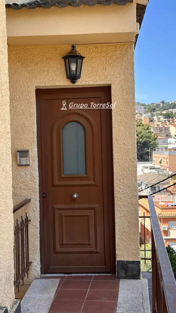 Außenansicht von Wohnung zum Verkauf in Calafell mit Klimaanlage, Heizung und Terrasse