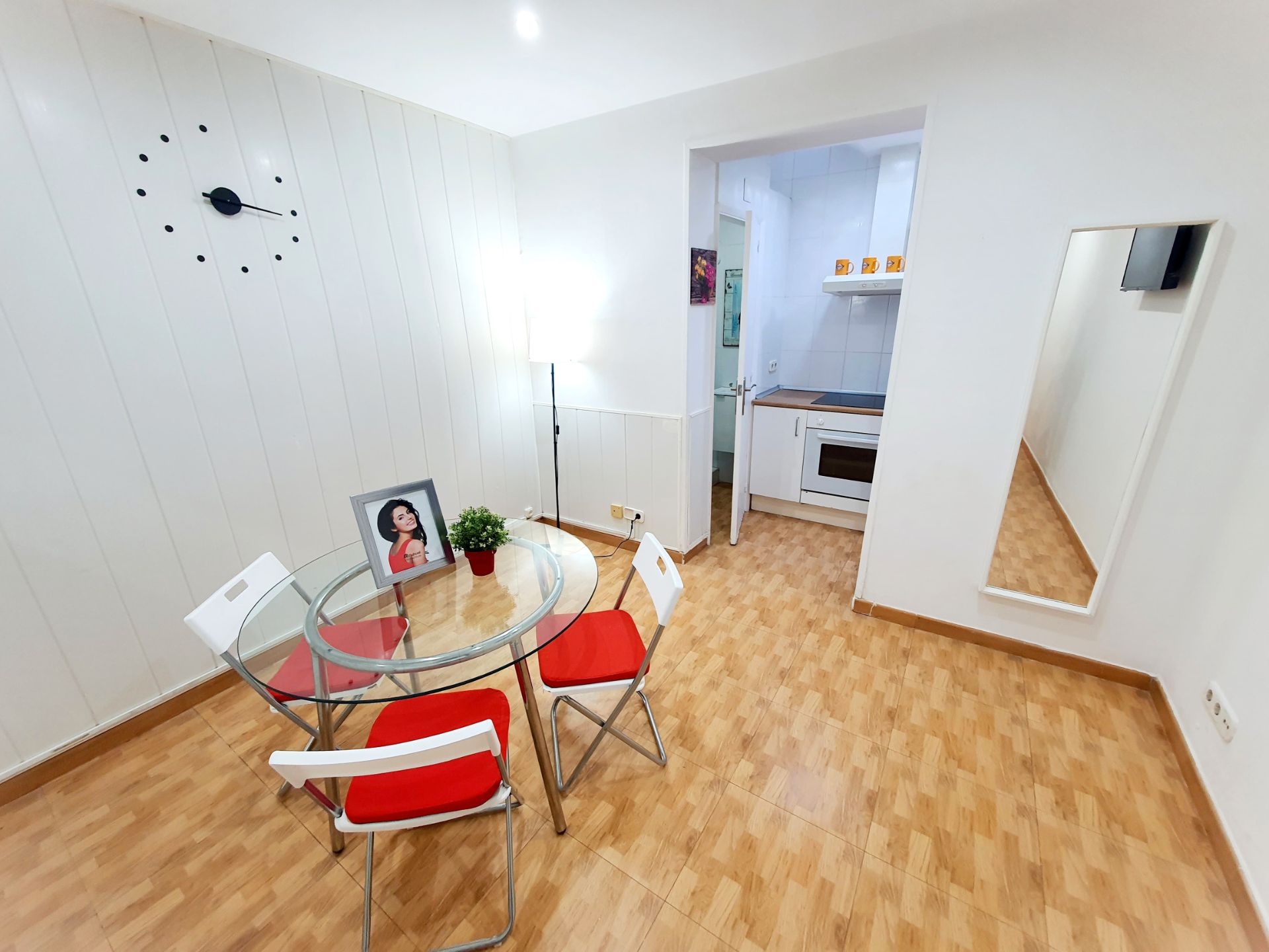 Dining room of Planta baja for sale in  Barcelona Capital  with Heating, Storage room and Oven