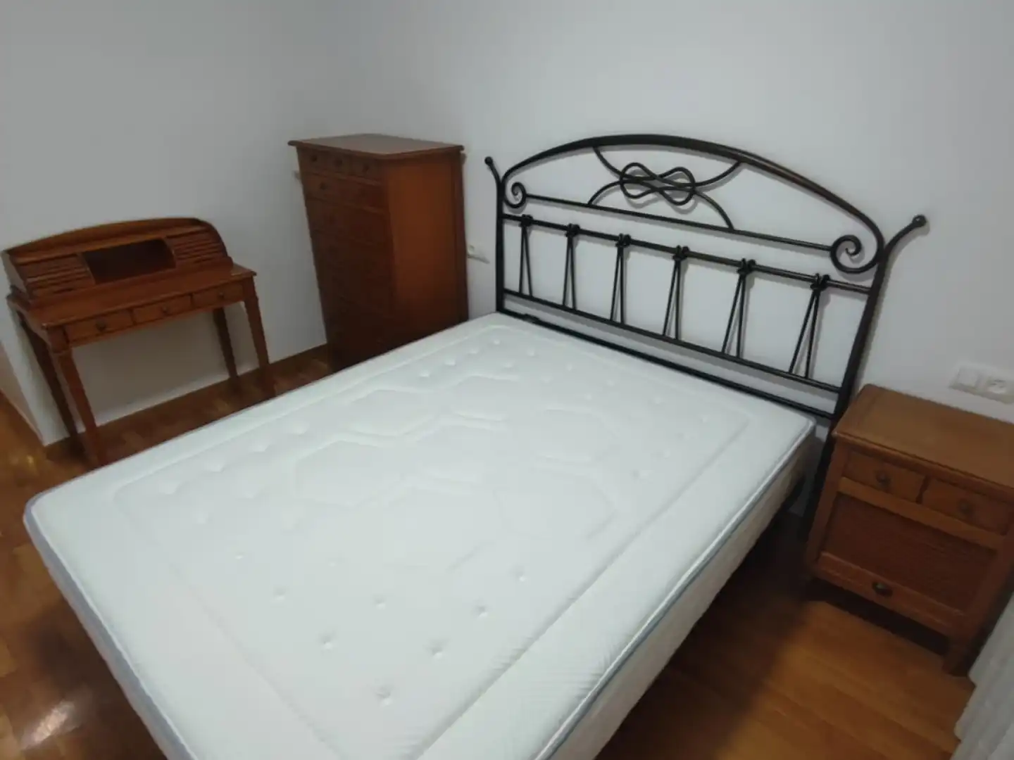 Dormitori de Pis de lloguer en Murcia amb Aire condicionat, Calefacció i Moblat