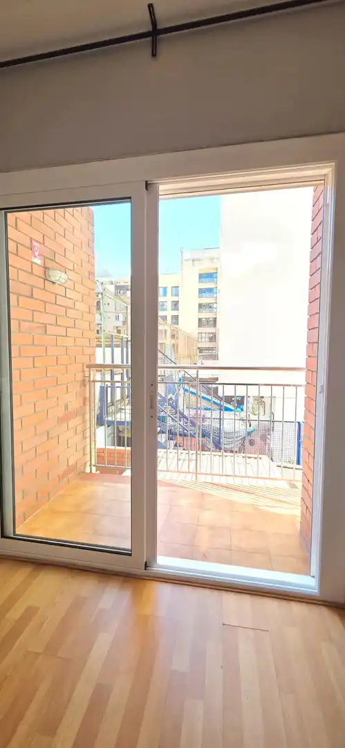 Terrasse von Wohnung zum Verkauf in Barcelona mit Ofen, Balkon und Alarm