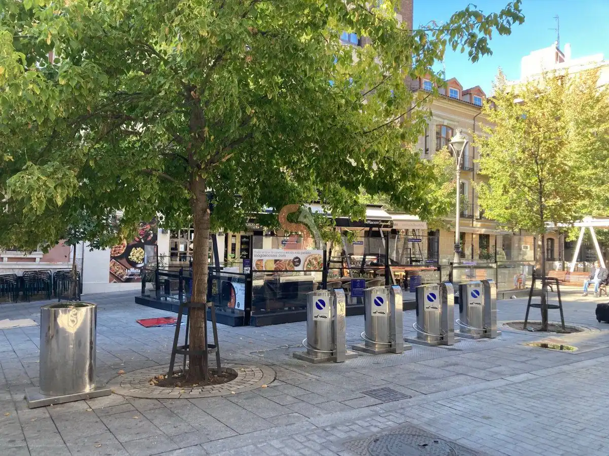Pis amb terrassa en venda a LEOPOLDO CANO, imagen 22