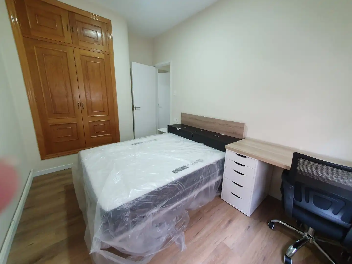 Habitación de Piso de alquiler en Ourense Capital  con Calefacción y Amueblado
