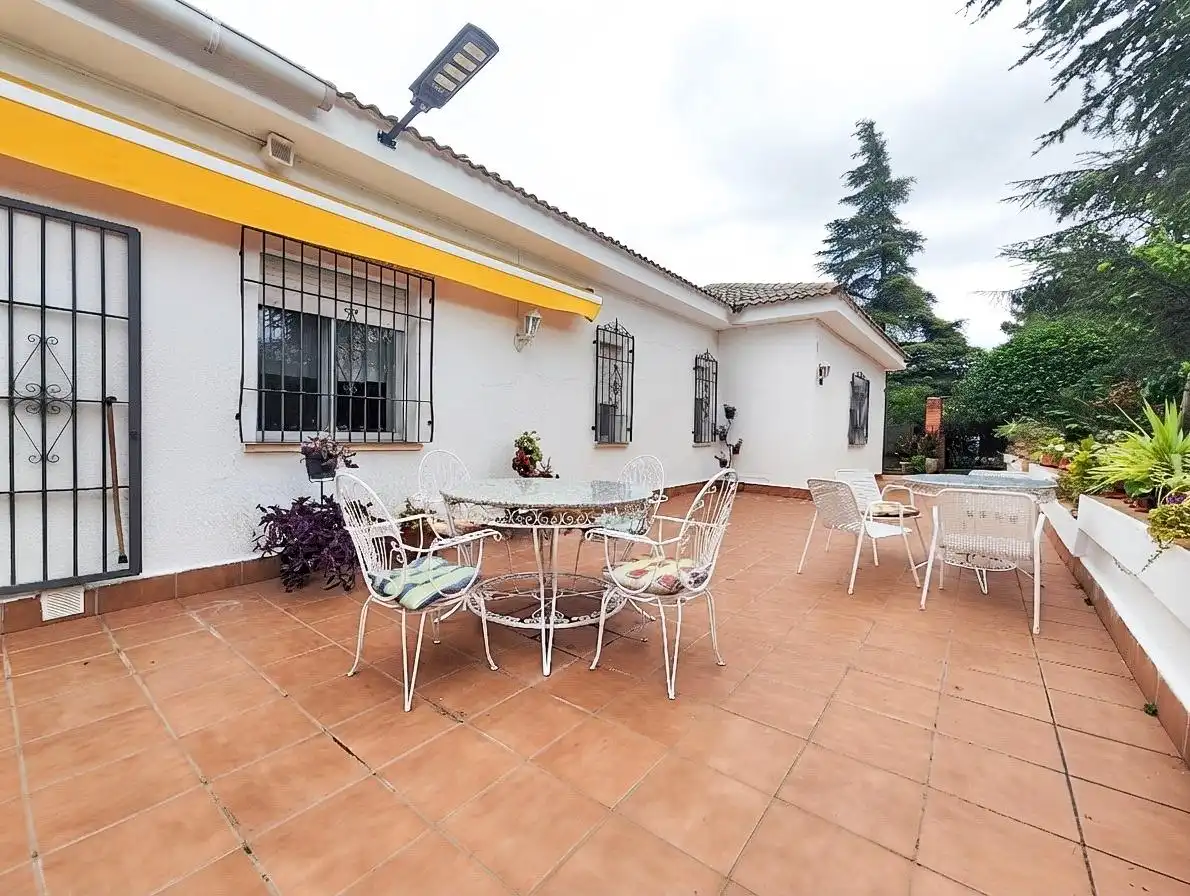Casa o xalet en venda a CM-4110, PAU 2-600