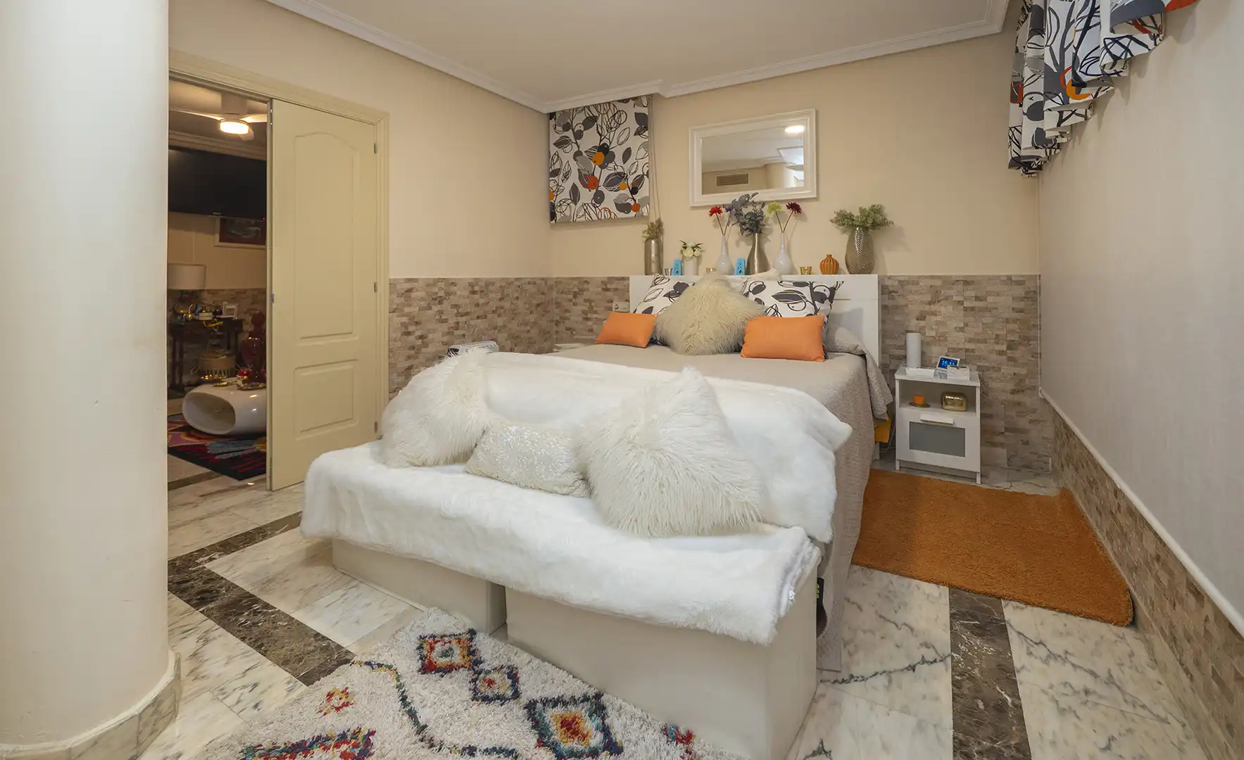 Habitación de Casa adosada en venta en Benalmádena con Terraza, Piscina y Internet