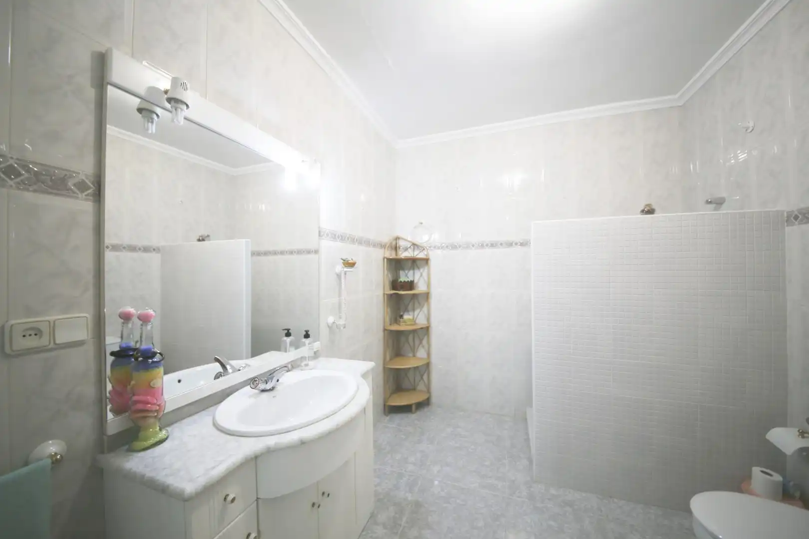 Baño de Casa o chalet en venta en Tomelloso con Aire acondicionado, Jardín privado y Trastero
