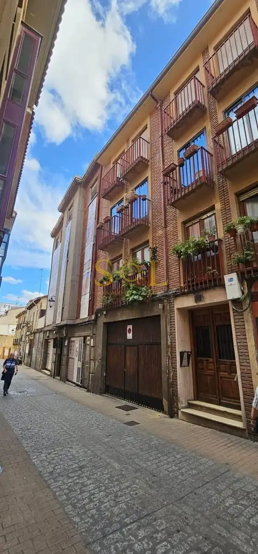 Immobles singulars en venda a Casco Antiguo, imagen 13
