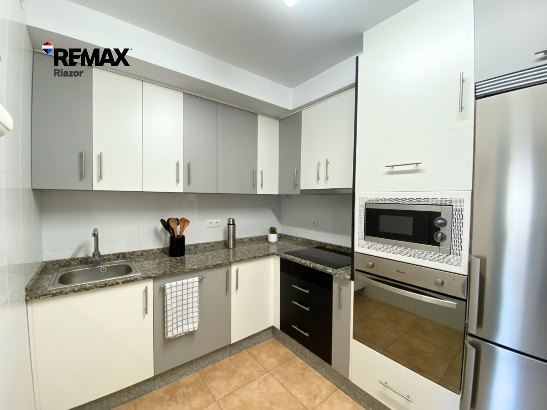 Kitchen of Flat for sale in Lalín  with Heating, Parquet flooring and Storage room
