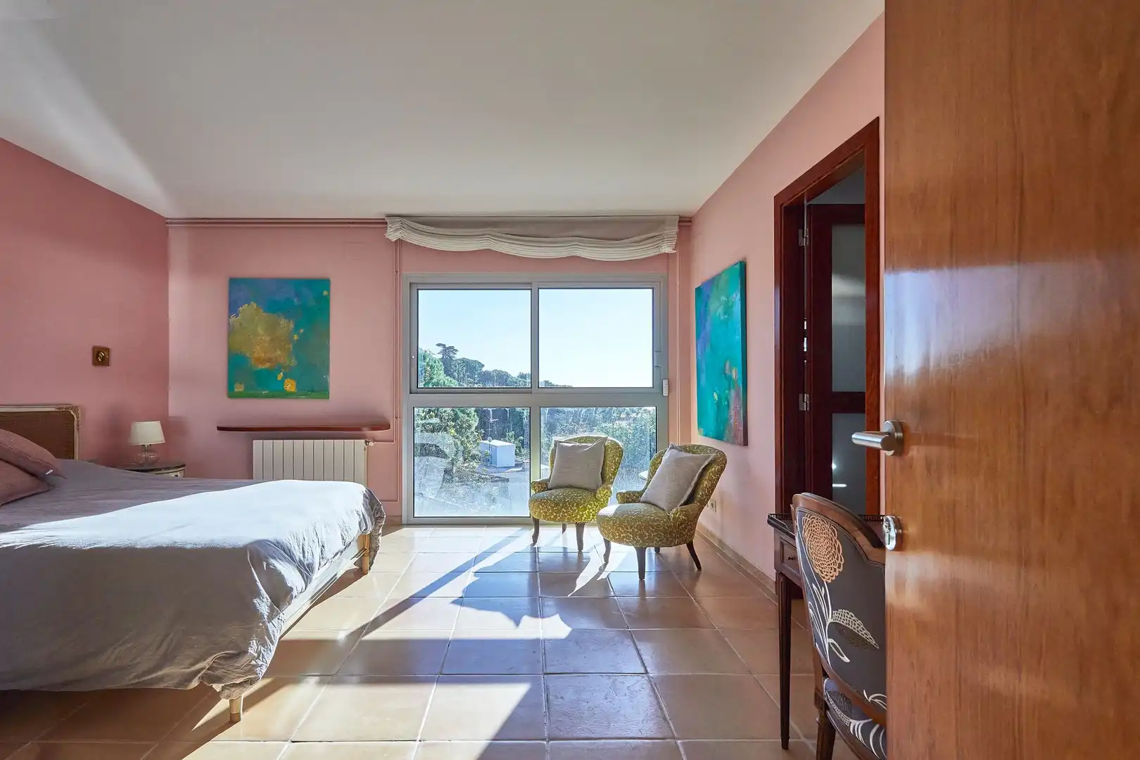 Schlafzimmer von Haus oder Chalet zum Verkauf in Premià de Dalt mit Klimaanlage, Heizung und Privatgarten