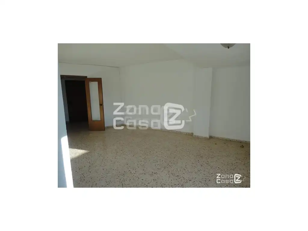 Wohnung mit Aufzug zum Verkauf in Casc Urbà