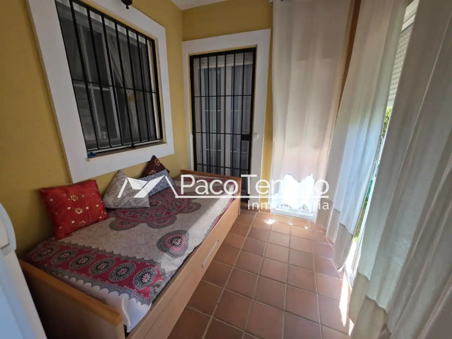 Wohnung zum Verkauf in Islantilla mit Privatgarten, Terrasse und Abstellraum