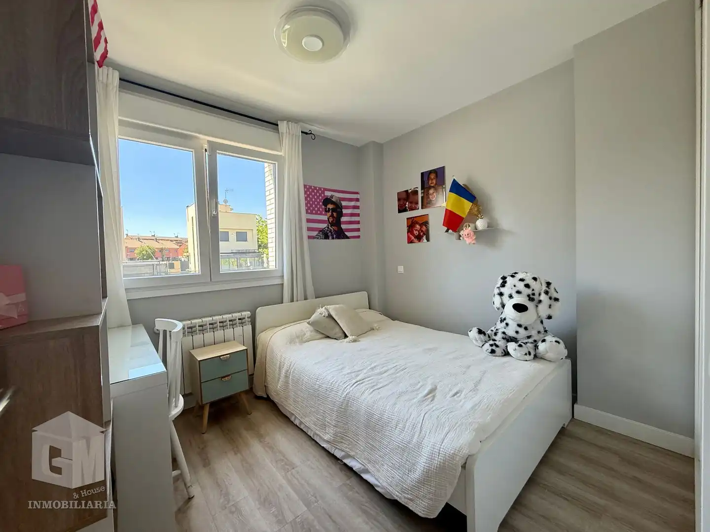 Schlafzimmer von Einfamilien-Reihenhaus zum Verkauf in Arroyomolinos (Madrid) mit Klimaanlage, Heizung und Privatgarten