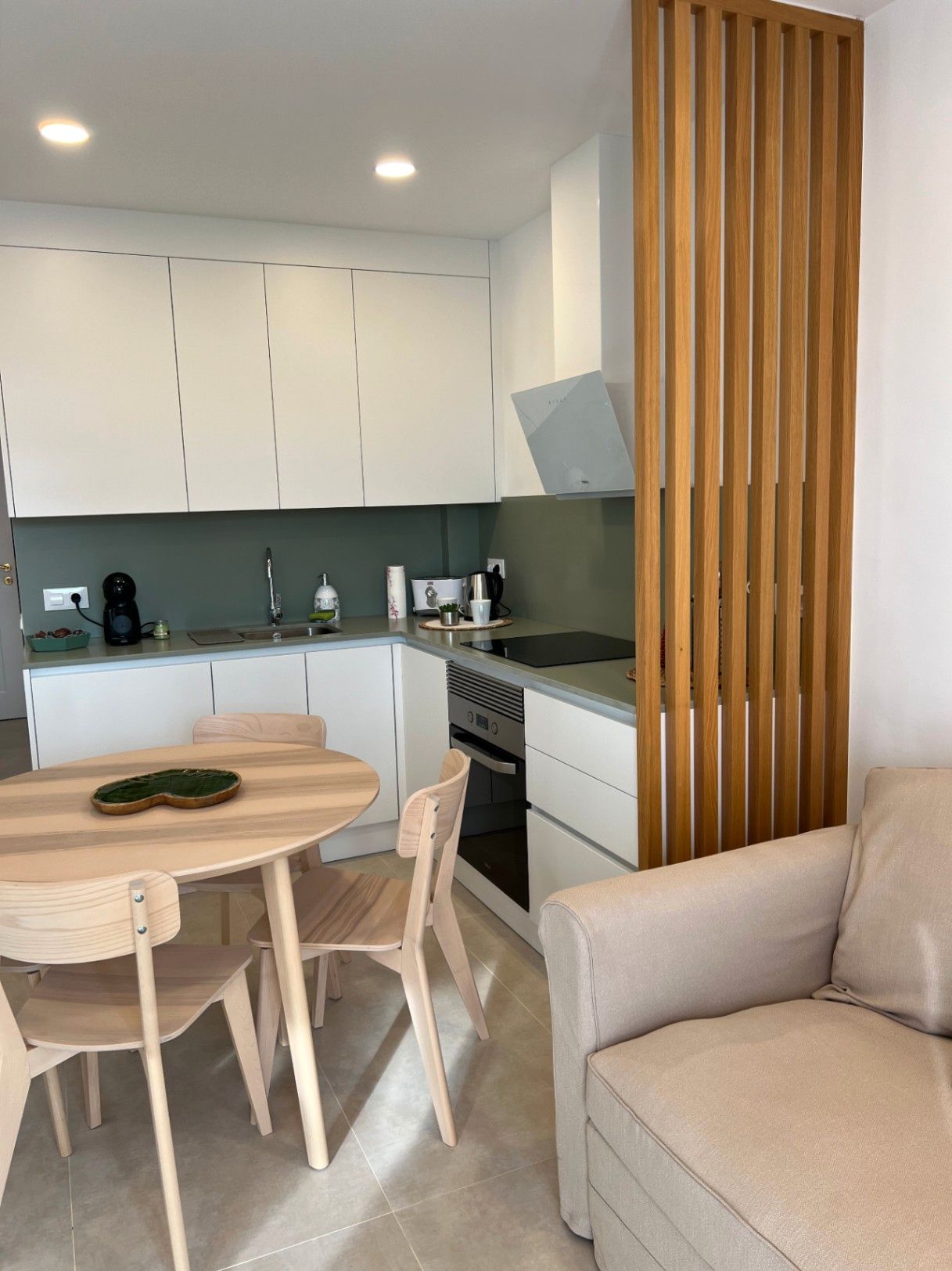 Cuina de Apartament de lloguer en Adeje amb Terrassa, Piscina i Moblat