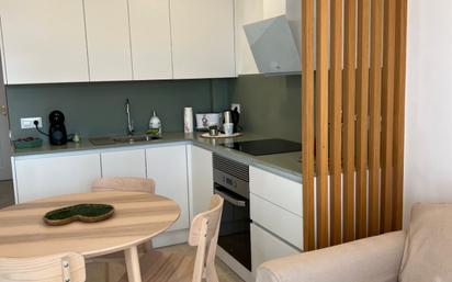 Cuina de Apartament de lloguer en Adeje amb Terrassa, Piscina i Moblat